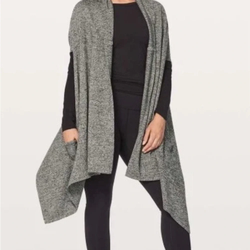 Lululemon Women’s Live Freely Merino Wool Wrap Sweater Vest Scarf O/S - Picture 5 of 6